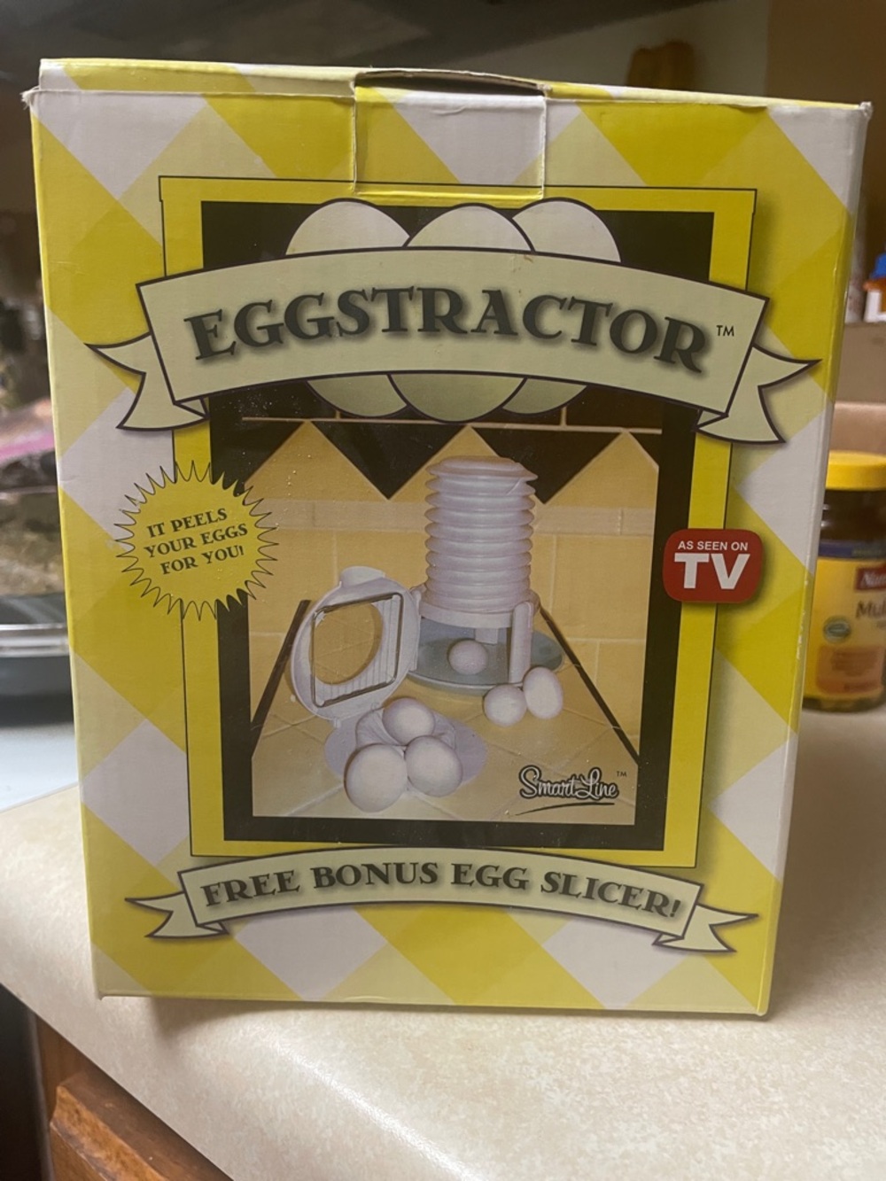 Eggstractor Egg Peeler with Bonus Egg Slicer - Yellow/White